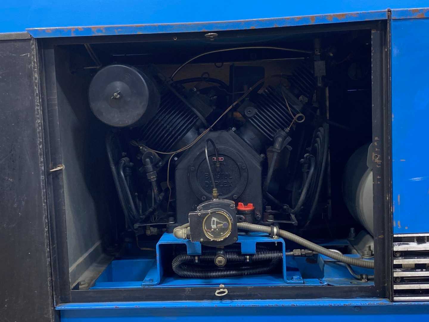 Breathing Air Compressor 563 hrs 18 CFM 5000 PSI SCBA Scuba Paintball w/ Moisture and CO Monitors 5000 psi 15HP 208V 3PH