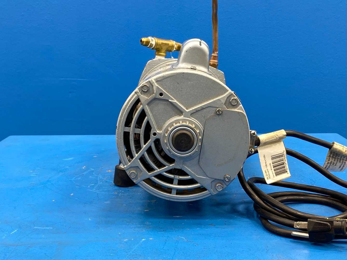 Gast 0823-101Q-G608NGX Rotary Vane Vacuum Pump | 3/4 HP | Oil-Less | 8 CFM | Dual Voltage
