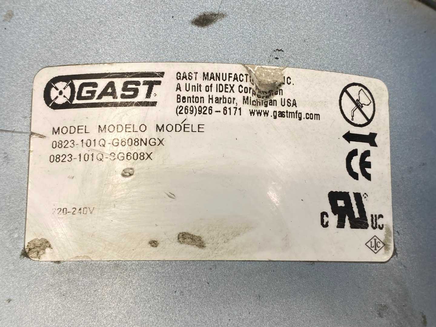 Gast 0823-101Q-G608NGX Rotary Vane Vacuum Pump | 3/4 HP | Oil-Less | 8 CFM | Dual Voltage