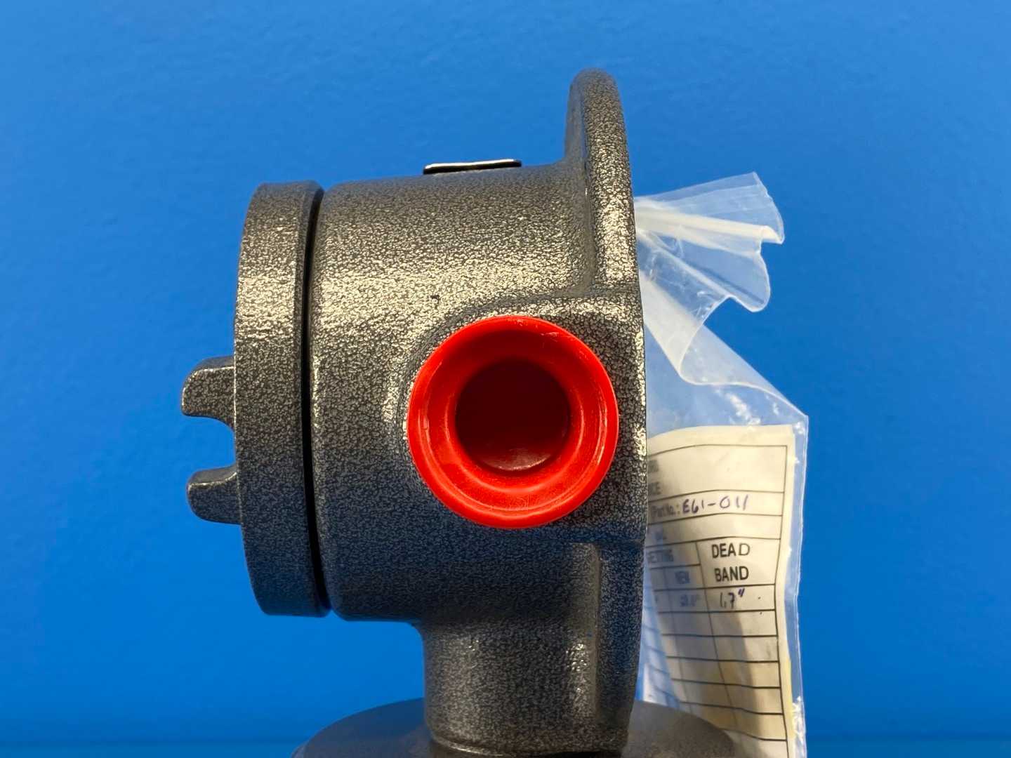 Fike E61-011 Single Diaphragm Explosion Proof Differential Pressure Switch with SOR Type S Switch