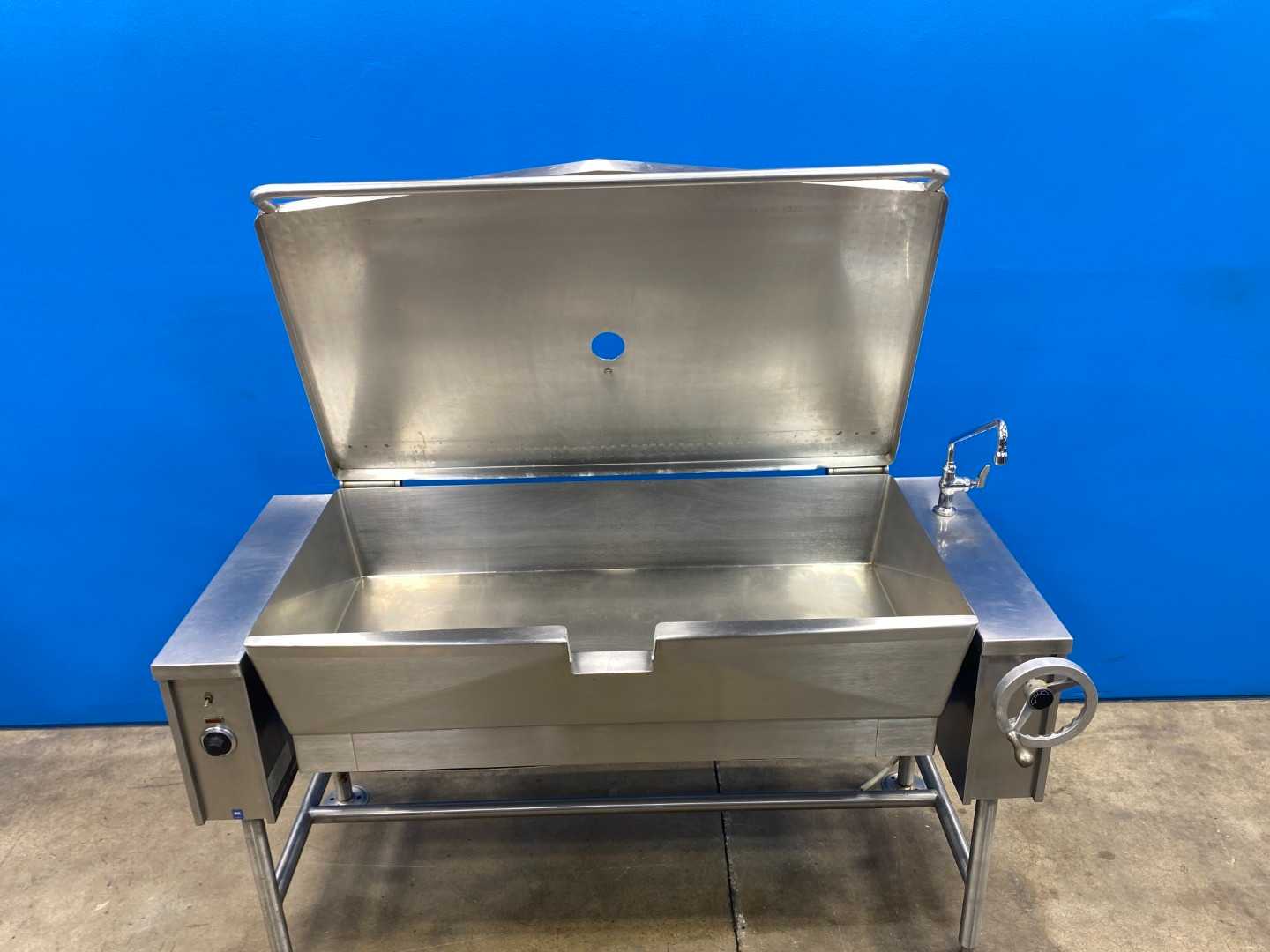 Vulcan-Hart VETS-40 Electric Tilting Braising Pan / Tilt Skiller Item 1