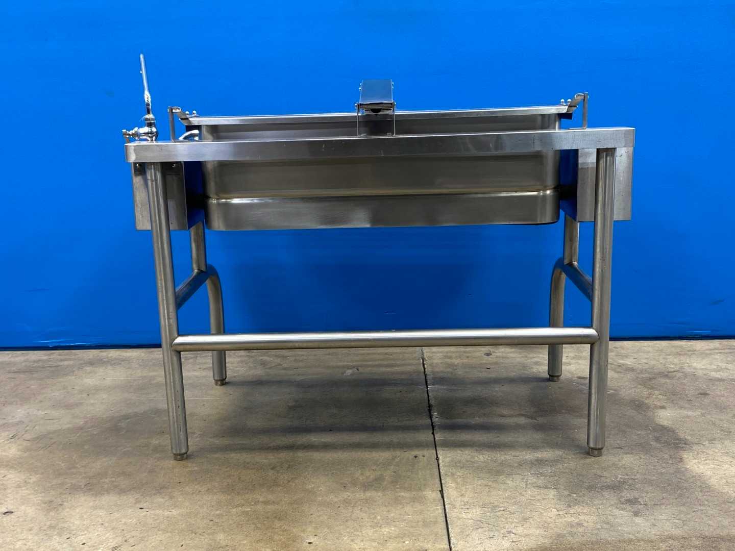 Groen FPO-4 Electric Tilting Skillet 15 Gallon - 240V 3PH - Model 8106 CF - 1978 - Glasstov San Antonio