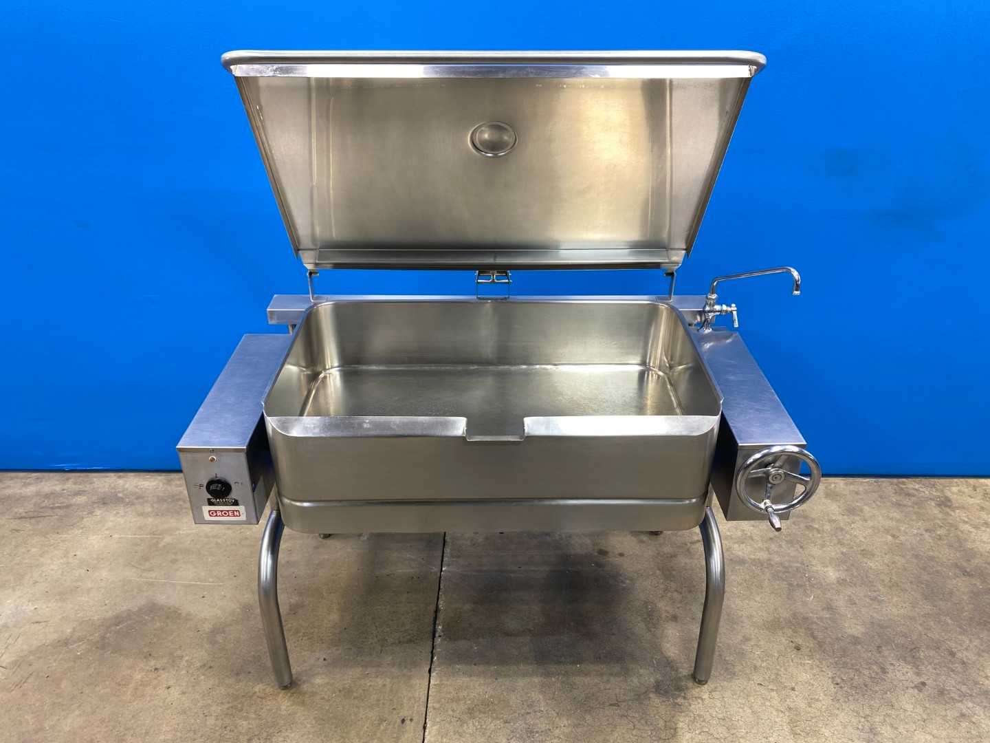 Groen FPO-4 Electric Tilting Skillet 15 Gallon - 240V 3PH - Model 8106 CF - 1978 - Glasstov San Antonio