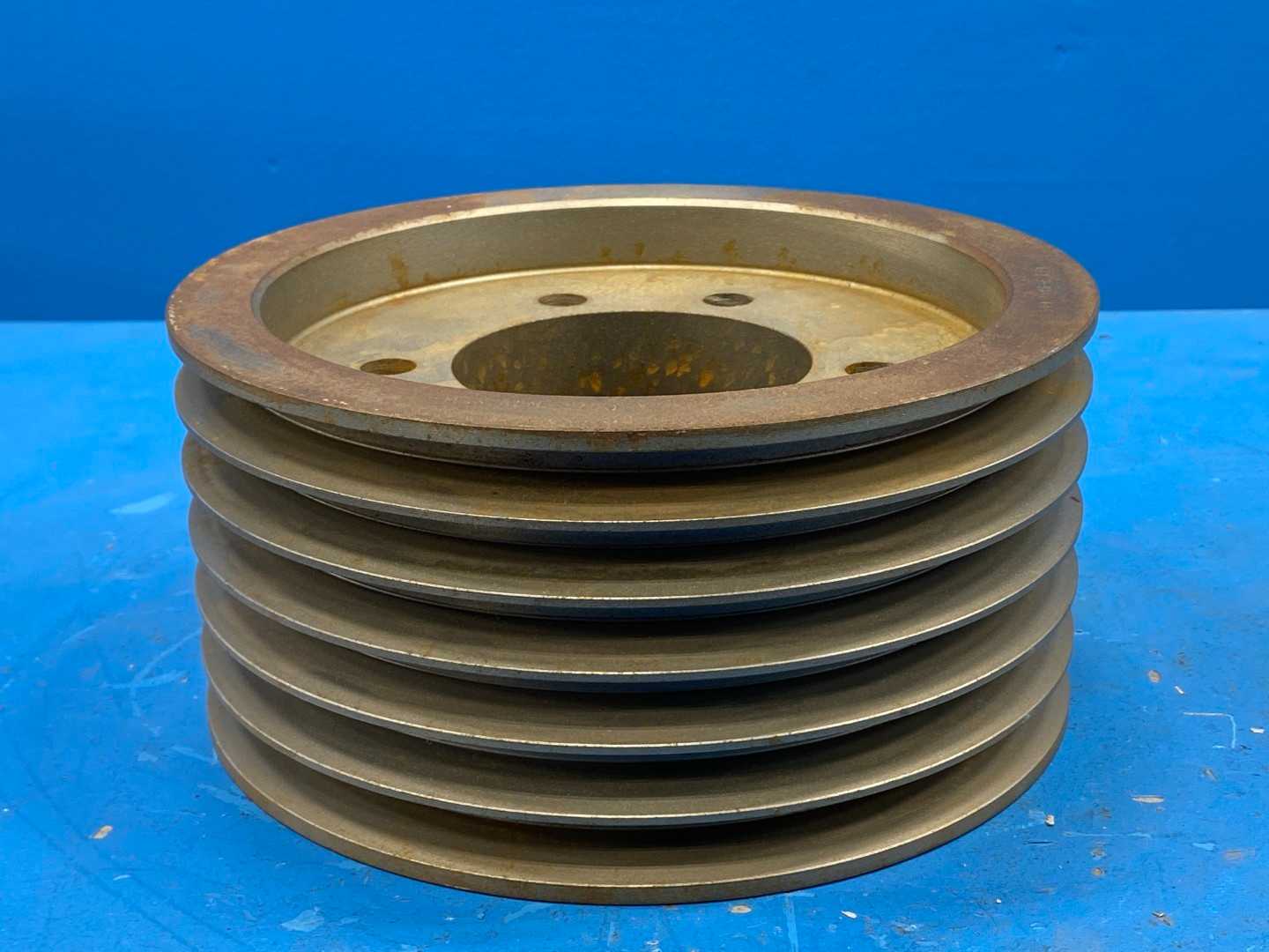 Dodge 6-5V9.25-E 5 Groove, 6 Groove, Bushing Required Bore Size, 9.2500 in O.D., QD Bushing V-Belt Pulley