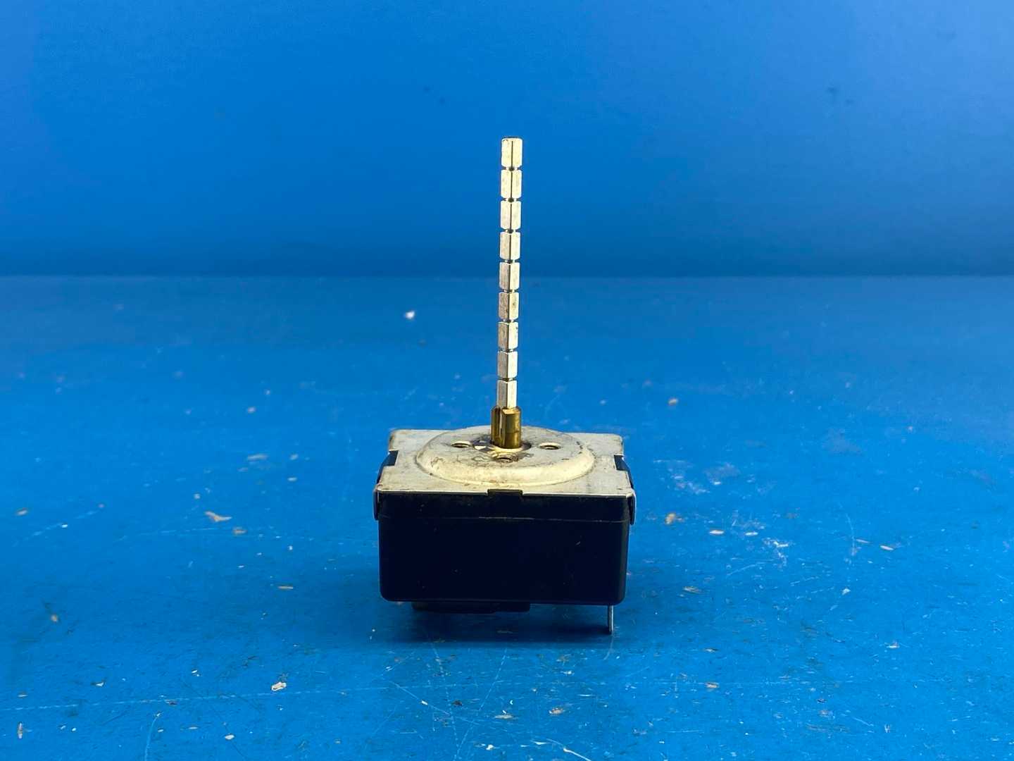 Harper-Wyman 6653G0001A Stove Range INFINITE Burner Switch 250VAC 15A
