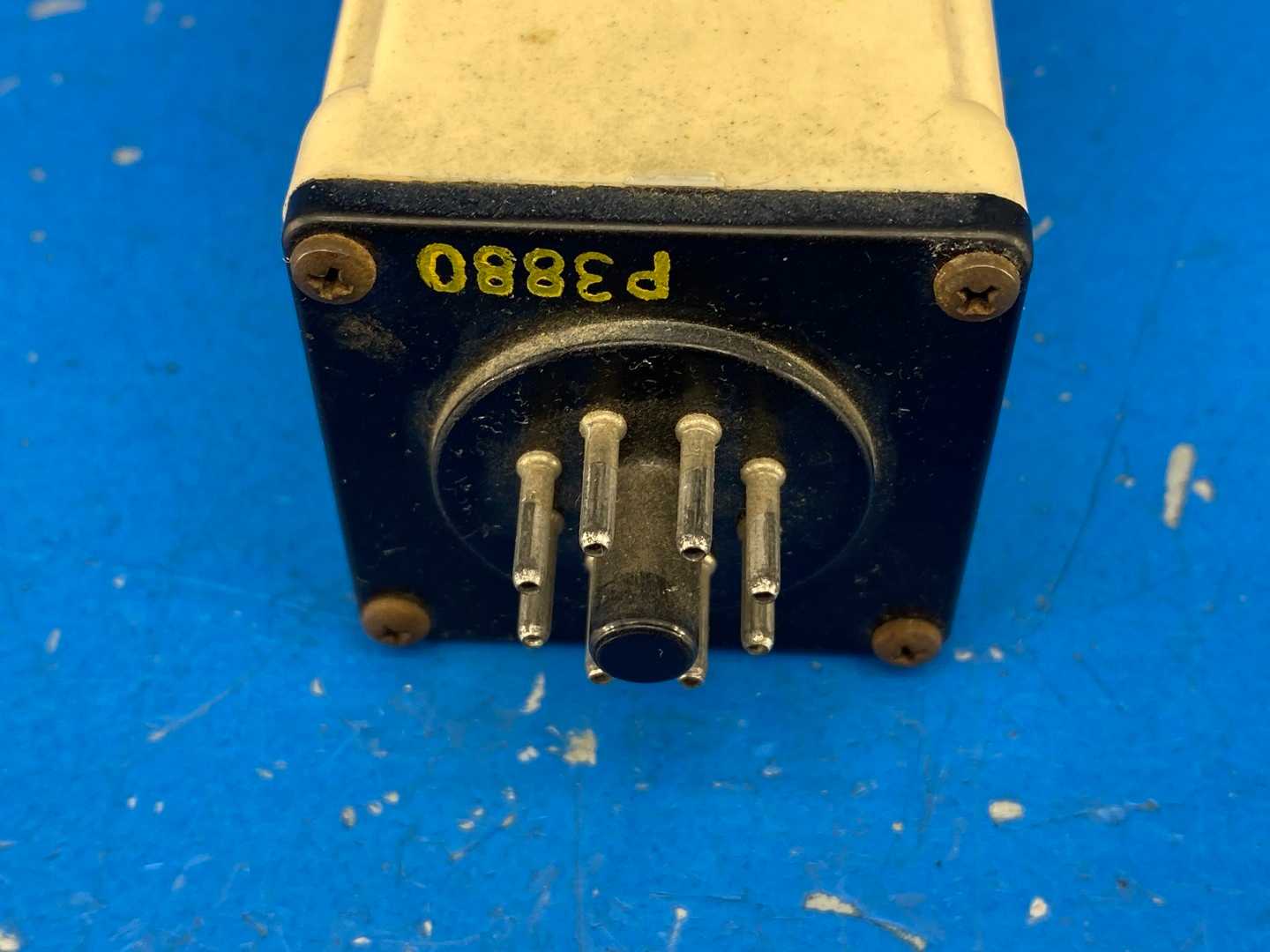 Agastat SSC12ABA 120V AC/DC 10A 0.5-15s On-Delay DPDT Electromechanical Time-Delay Relay