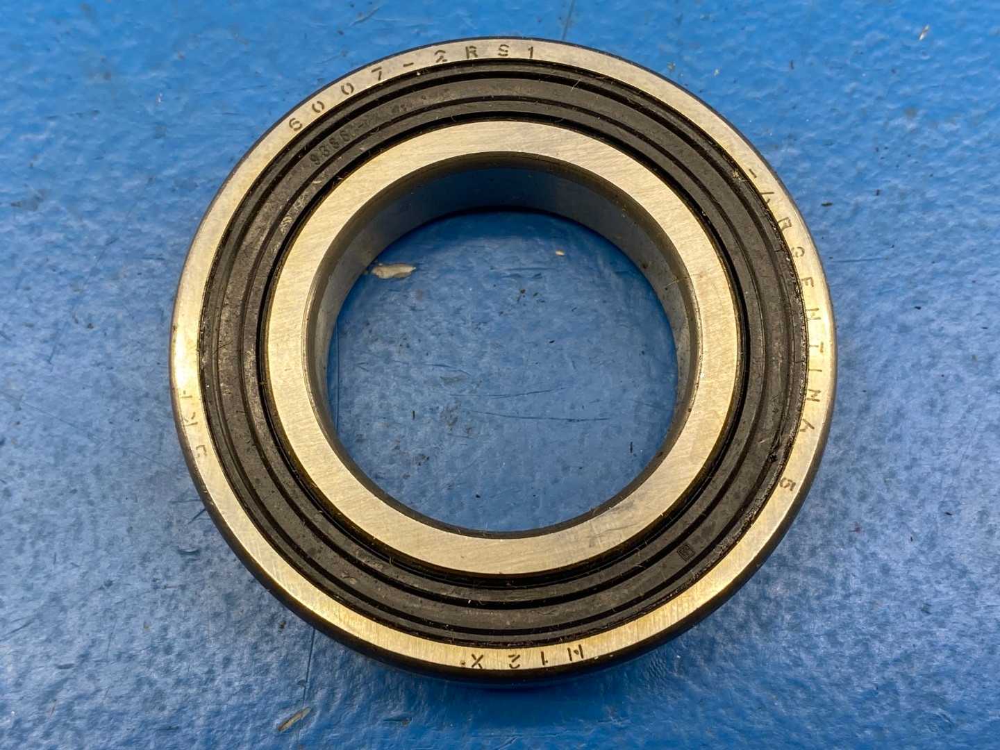 SKF Explorer 6007-2RS1 Single Row Deep Groove Ball Bearing 1.378" Bore x 2.4409" O.D x 0.5512" Width