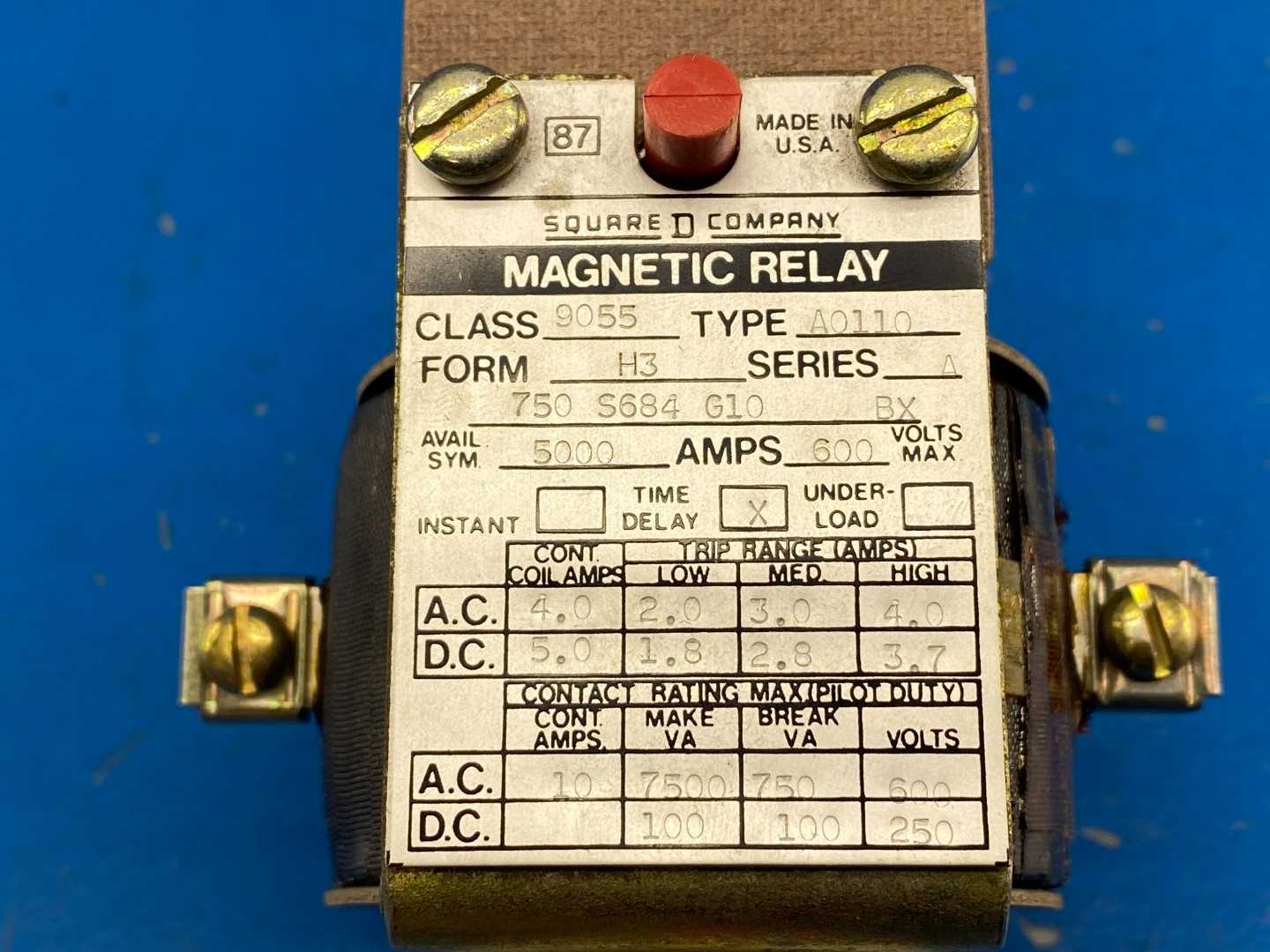 Square D Class 9055, Type A0110. Magnetic Current Overload Relay 600V 10A Form H3