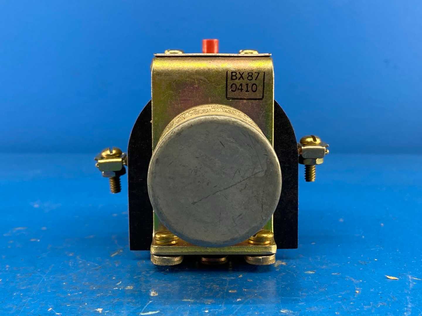 Square D Class 9055, Type A0110. Magnetic Current Overload Relay 600V 10A Form H3