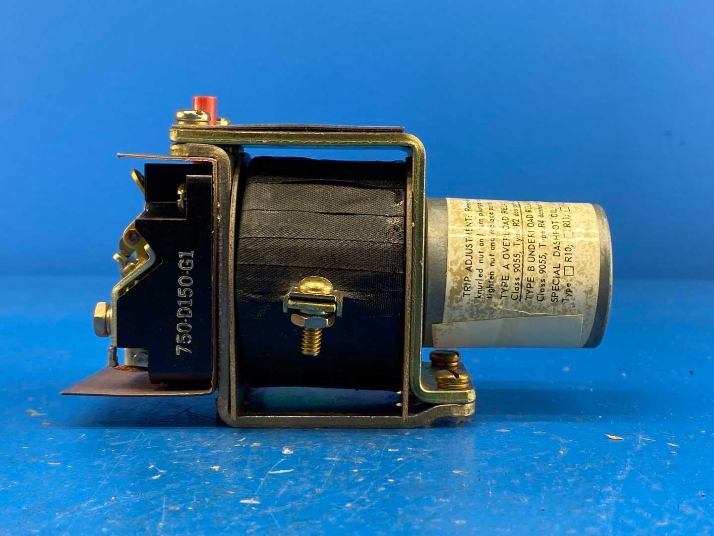 Square D Class 9055, Type A0110. Magnetic Current Overload Relay 600V 10A Form H3