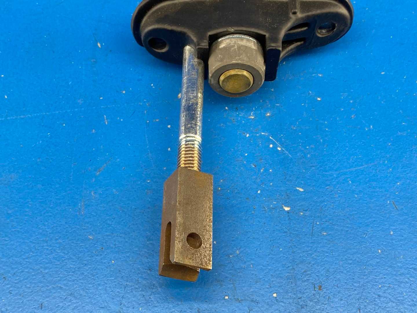 CM 2793 Swivel HK Suspension for Models E, H, WH, WE Swivel Hook 1 Ton Capacity