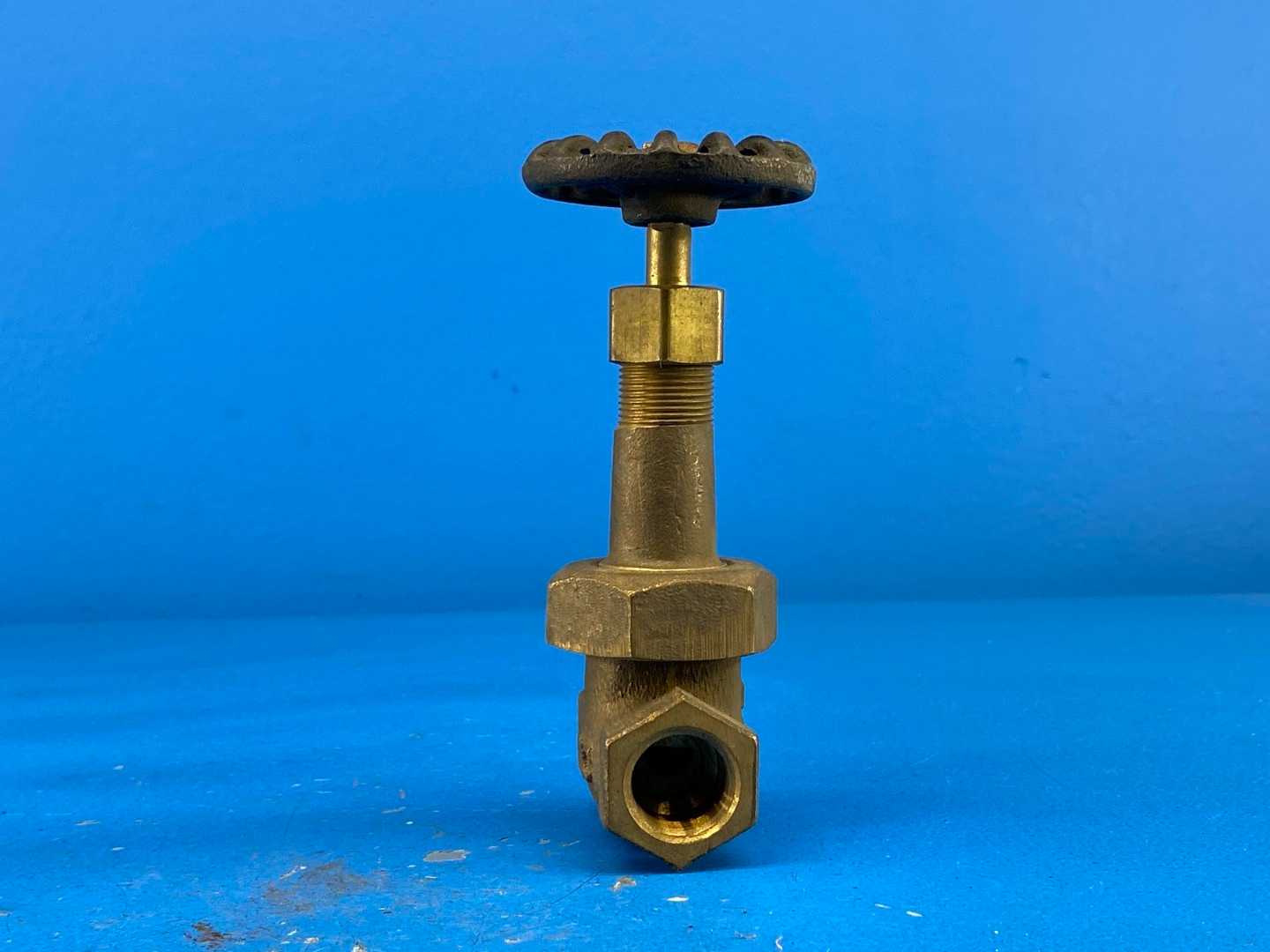 OIC-Valve Fig 7150 1/2" Threaded Gate Valve 