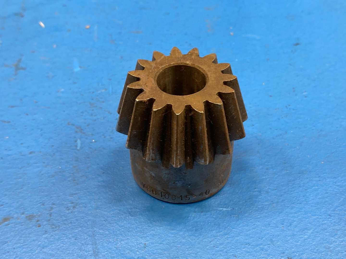 BrowningYSB10B15-40 Steel  Bore Bevel Gear, 10 Diametral Pitch, 20 Pressure Angle, 0.625" Bore Size, 15 Teeth