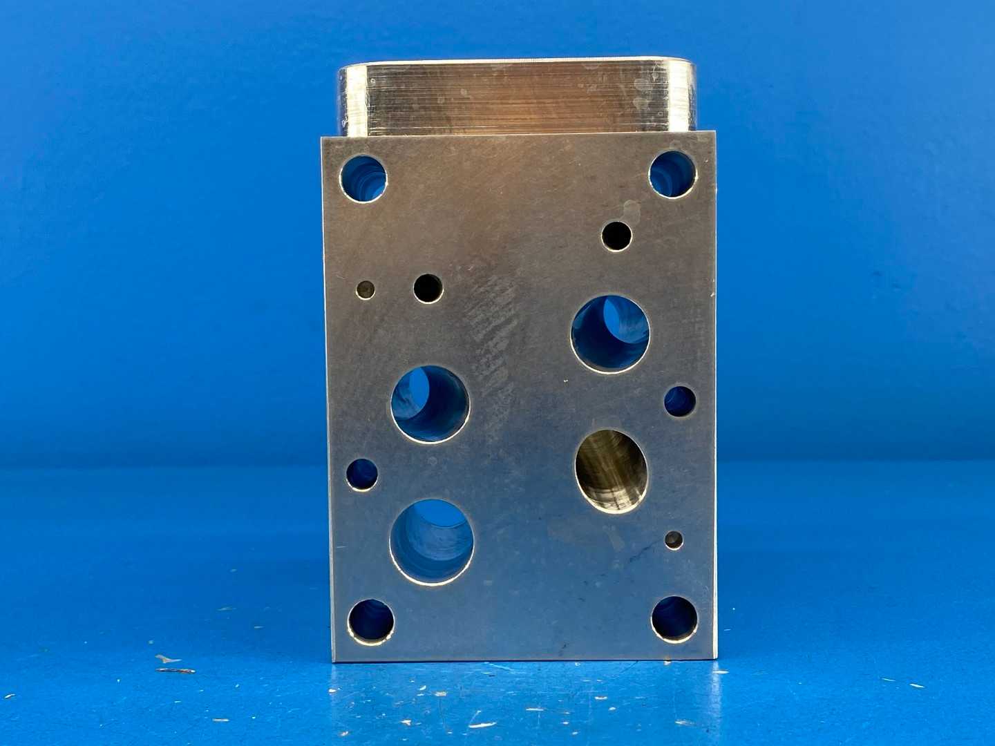 SUN Hydraulics NKA 0HV6-A2 Cartridge Valve Block Manifold