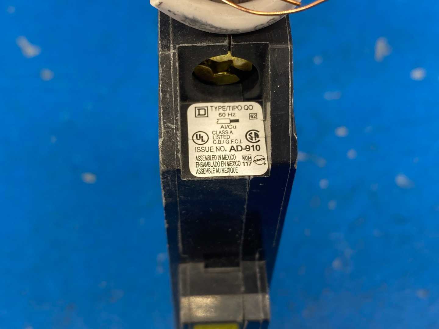 20A 120V Square D QO120GFI (25507)1 Pole Qwik-Gard Circuit Breaker and Ground-Fault Interrupter  10,000 AIR/A nom. I