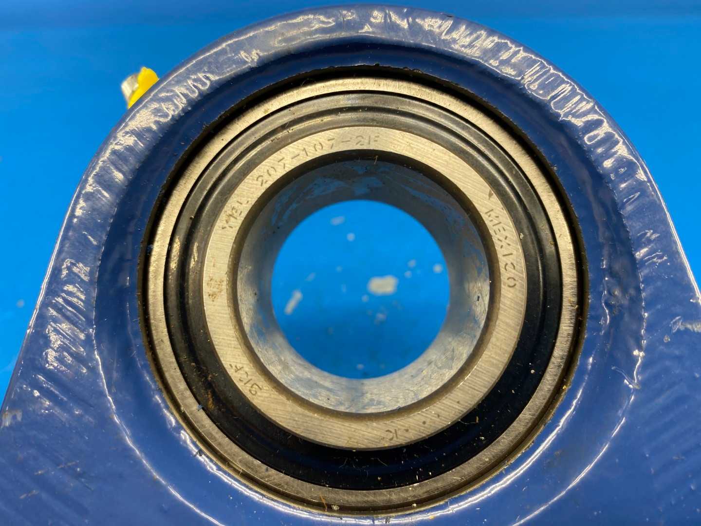 SKF YEL 207-107-21 Pillow Block Bearing 1-7/16" Bore