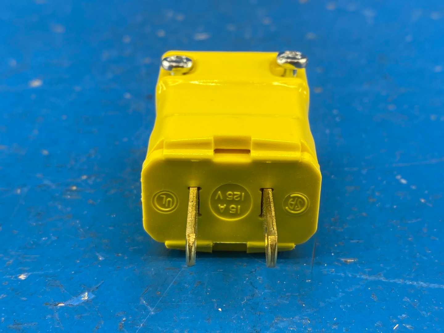 Hubbell HBL5865VY Valise Non-Grounding Straight Male Plug 15A 125V Yellow 2 Pole 2 Wire 