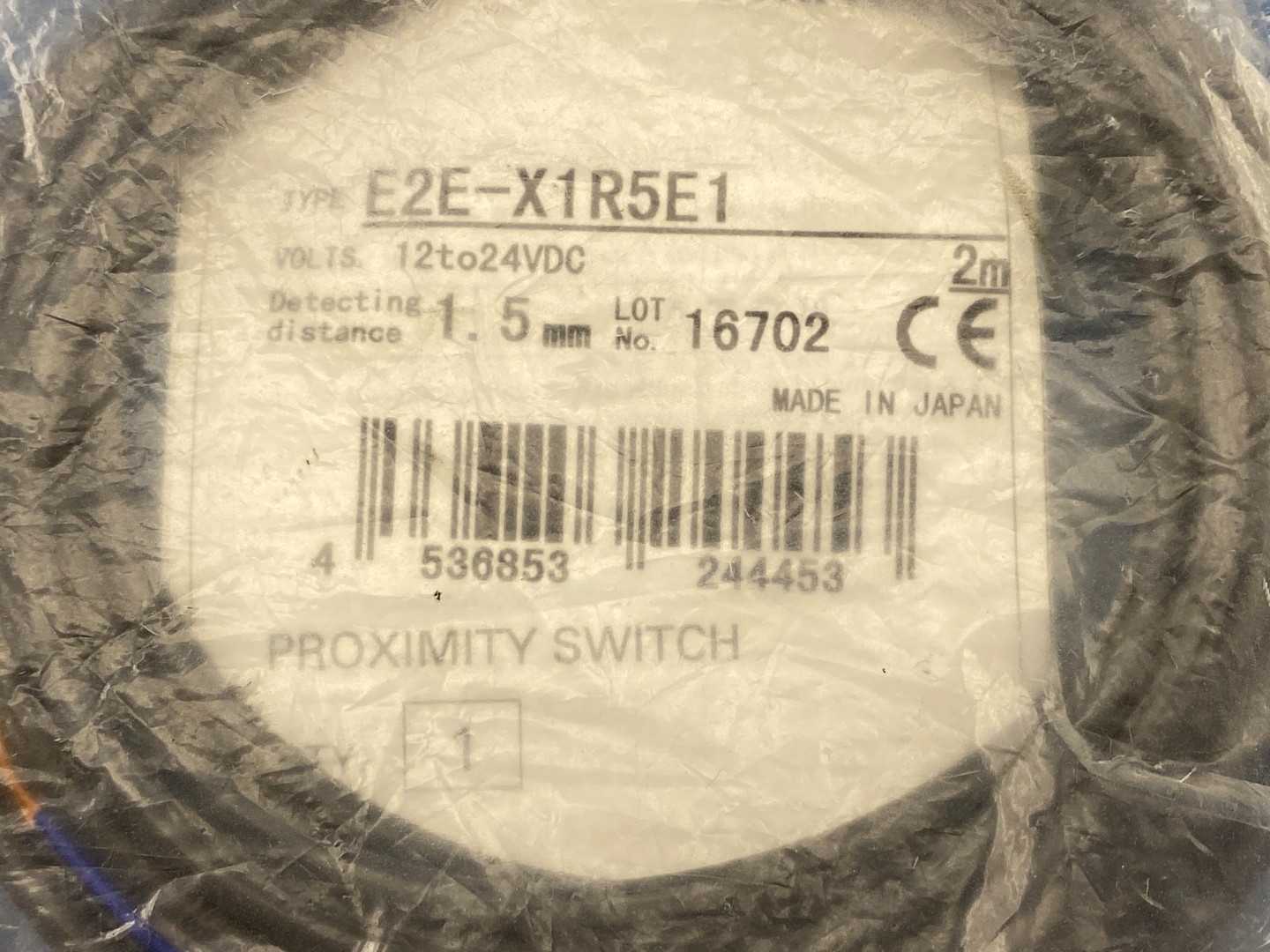 Omron E2E-X1R5E1, Proximity Switch 12to24VDC 1.5mm Detecting Distance 2meter Cable