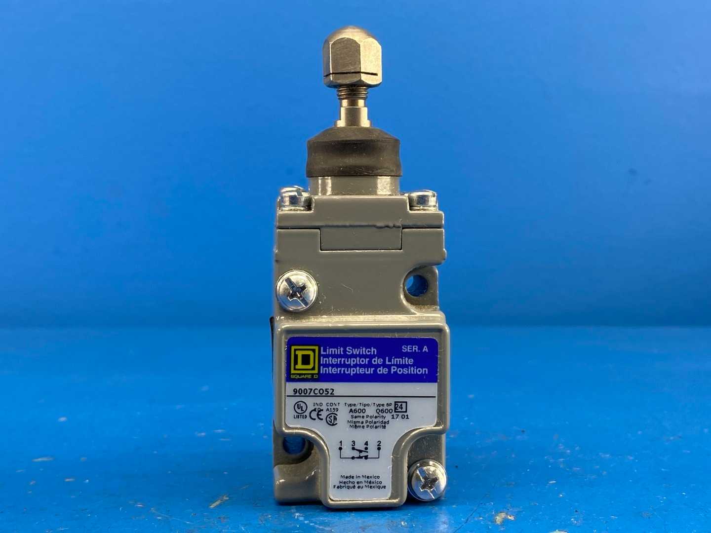 Square D 9007C52ED Limit Switch, Roller Plunger Heavy-Duty