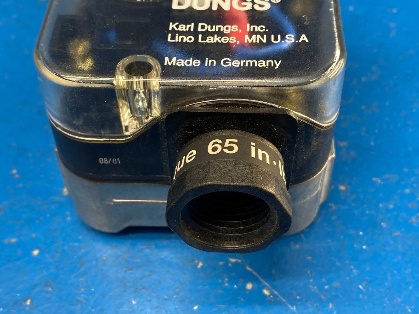 Karl Dungs GAO-A4-4-8 Gas Pressure Switch Automatic Reset 10A 120V 40"-200" in W.C. Range 14 PSI Max Nema 4