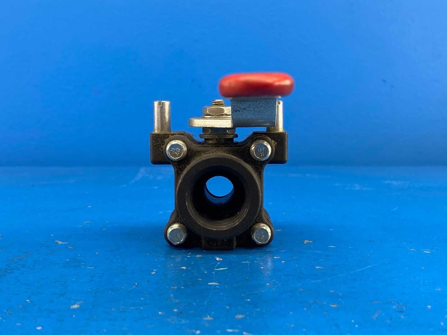 Worcester Controls 3/4 444466TTSE R2, Flowserve Series 44, 3-Piece Ball Valve, Body CS, Trim SS, CWP 1000, Seat TFE