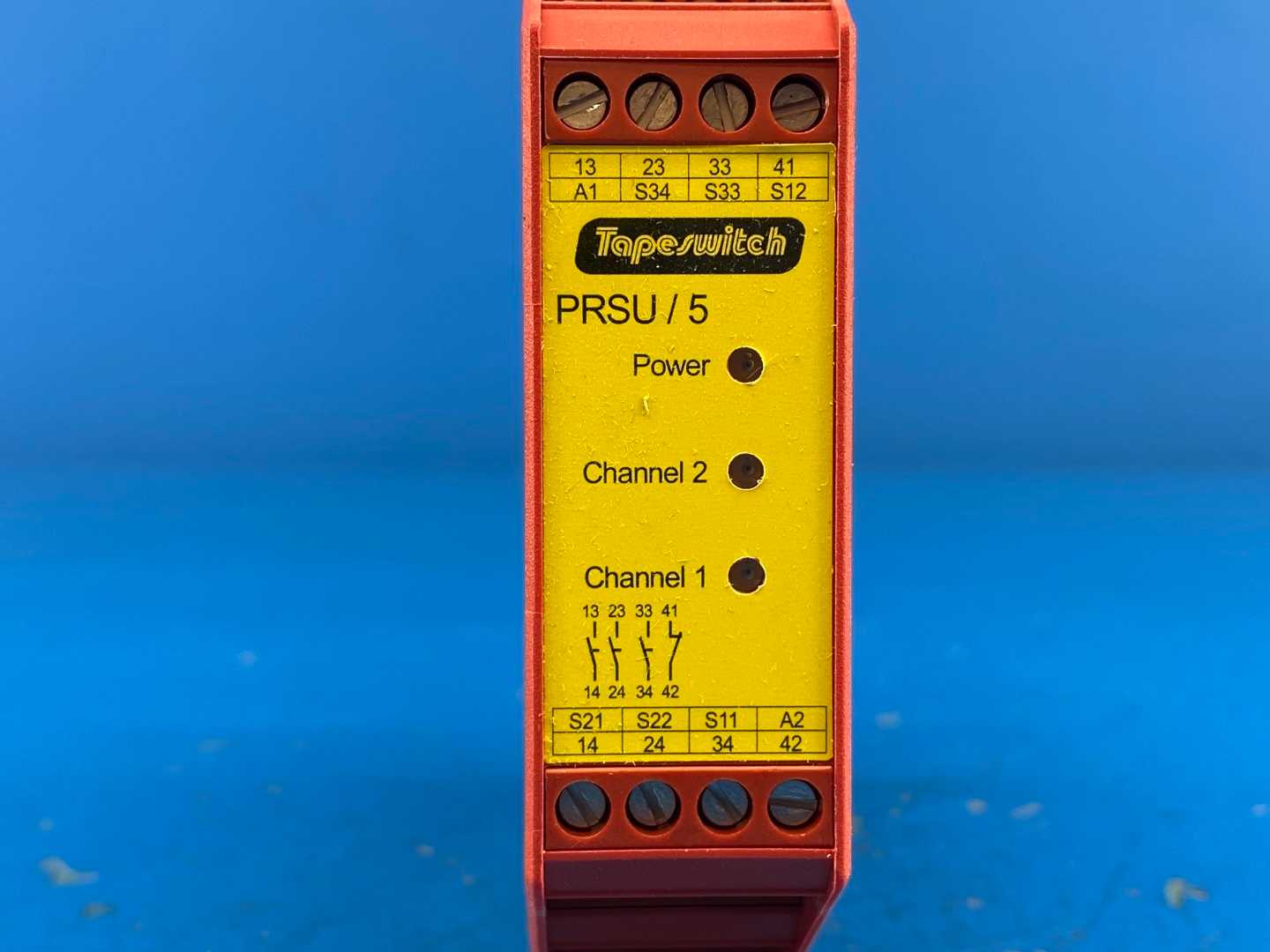 TapeSwitch PRSU / 5 (920023) Safety Interface Module 115VAC, 5 A / 3W