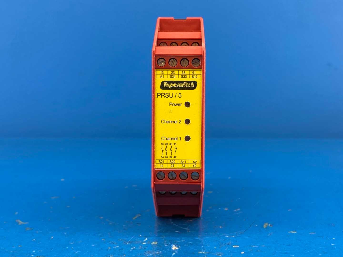 TapeSwitch PRSU / 5 (920023) Safety Interface Module 115VAC, 5 A / 3W