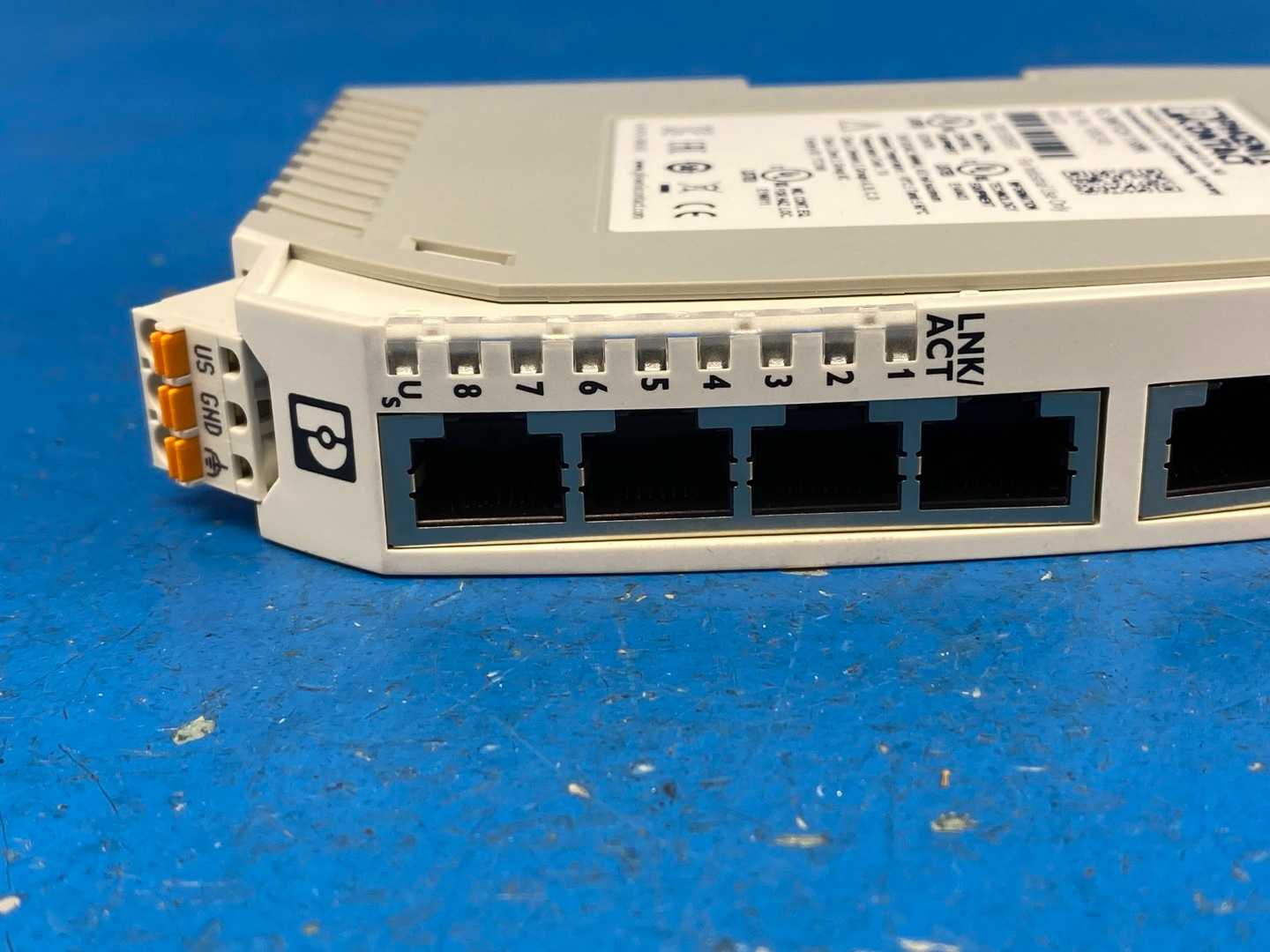 Phoenix Contact FL SWITCH 1108N Ethernet Switch 8-Port 1085243 24V DC/AC 50/60Hz 452 mA Max HW:02, V/C: 03