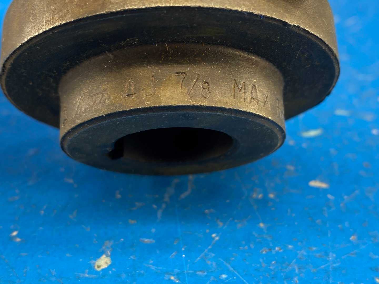 Martin Quadra-Flex 4J 7/8 Sleeve Coupling Flange Size 4, 0.8750" Bore