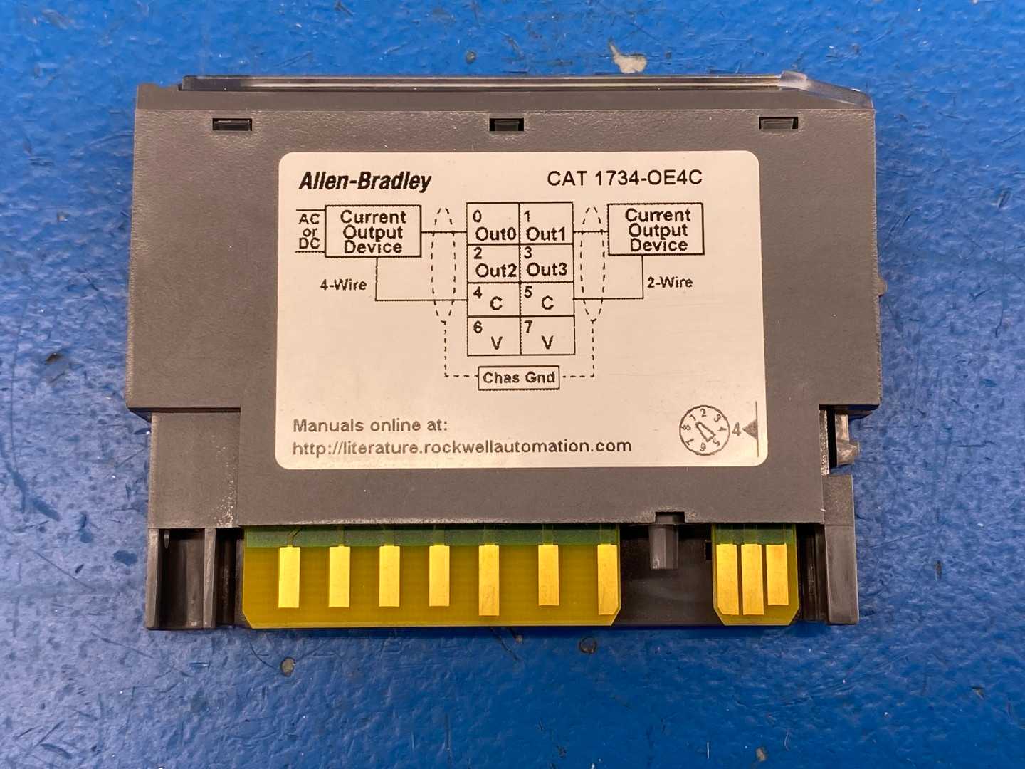 Allen-Bradley 1734-OE4C Analog Output Module