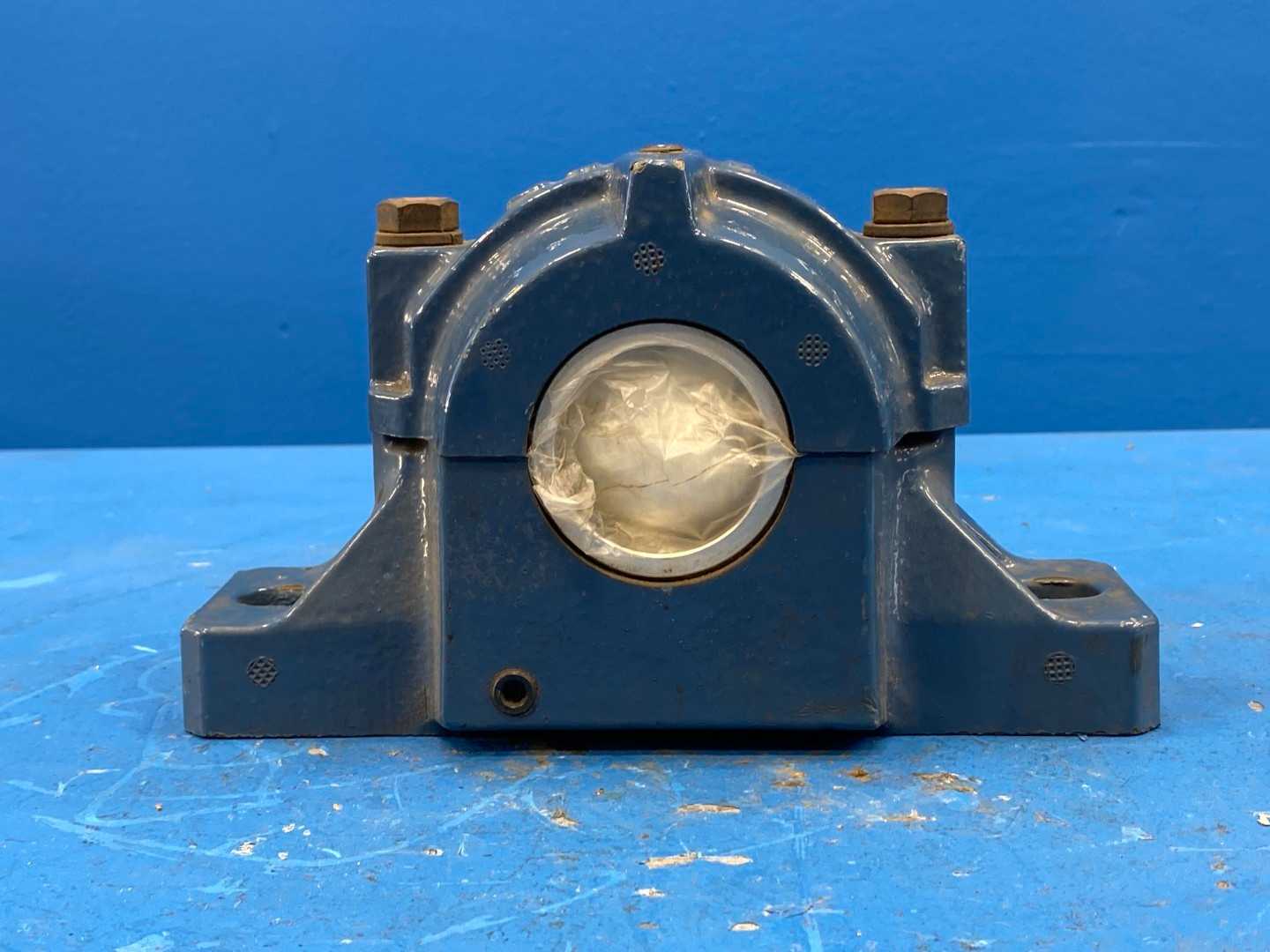 SKF SAF 510 Split Plummer Pillow Block Housing without Bearing 3.4533" Bearing seat diameter