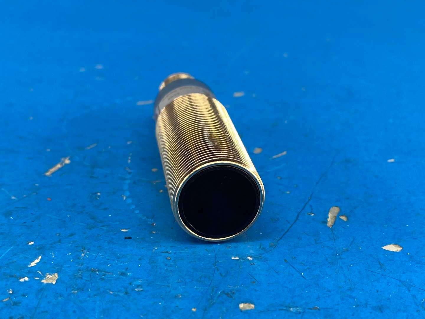 Allen-Bradley 872C-D5NP18-D4, 10-30VDC 200mA Class 2 Source Rod Series E 18 mm Barrel Inductive Proximity Sensor