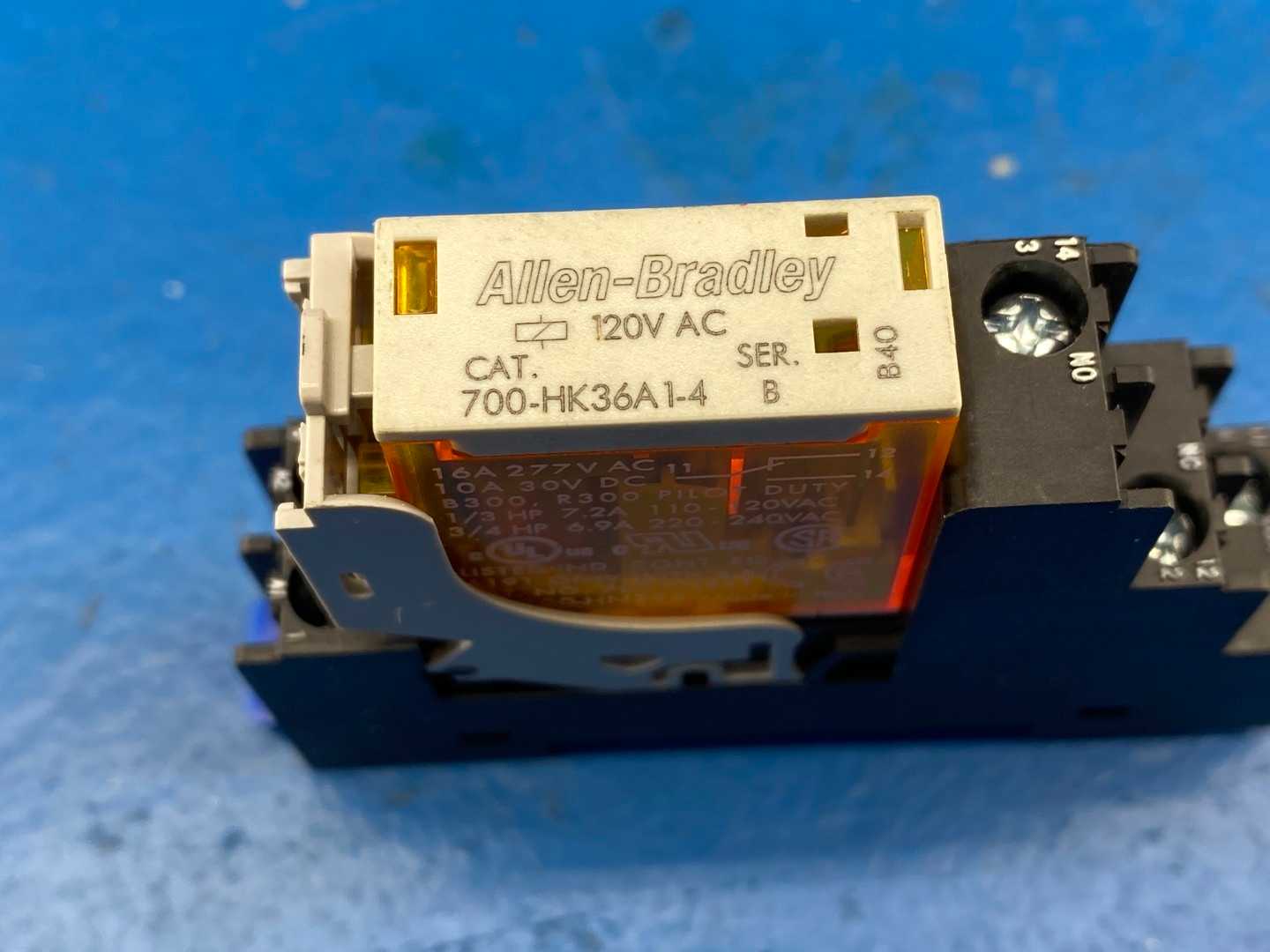 Allen-Bradley 700-HK36A1-4 Relay 16A 120VAC with Idec SJ1S-07LW Relay Socket 250V 12A