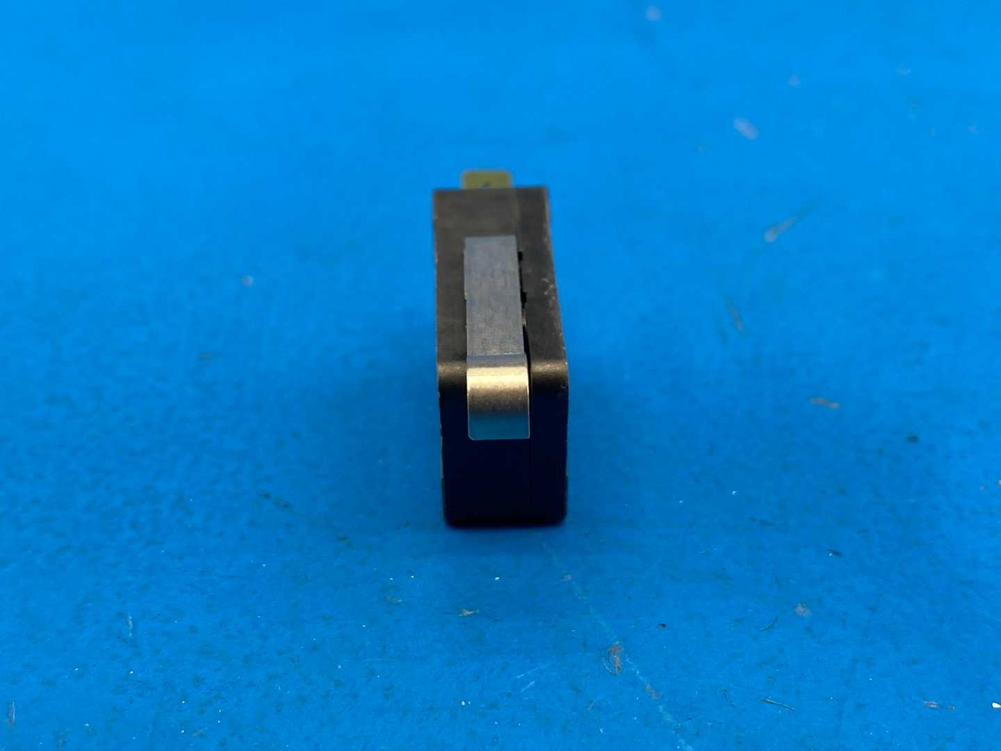 Honeywell V7-6C17D8-263 V7 Series MICRO SWITCH Premium Miniature Basic Switch, 15A, 125-277 VAC