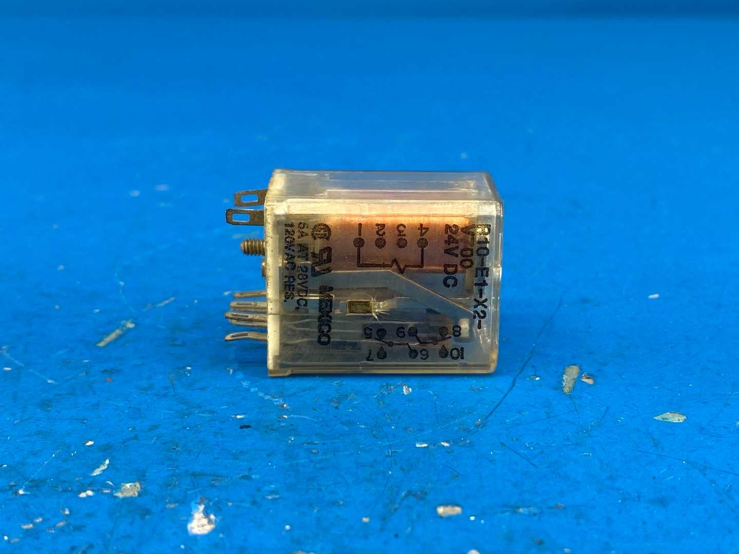Potter & Brumfield R10-E1-X2-V700 Relay 120VAC 5A 24VDC Coil