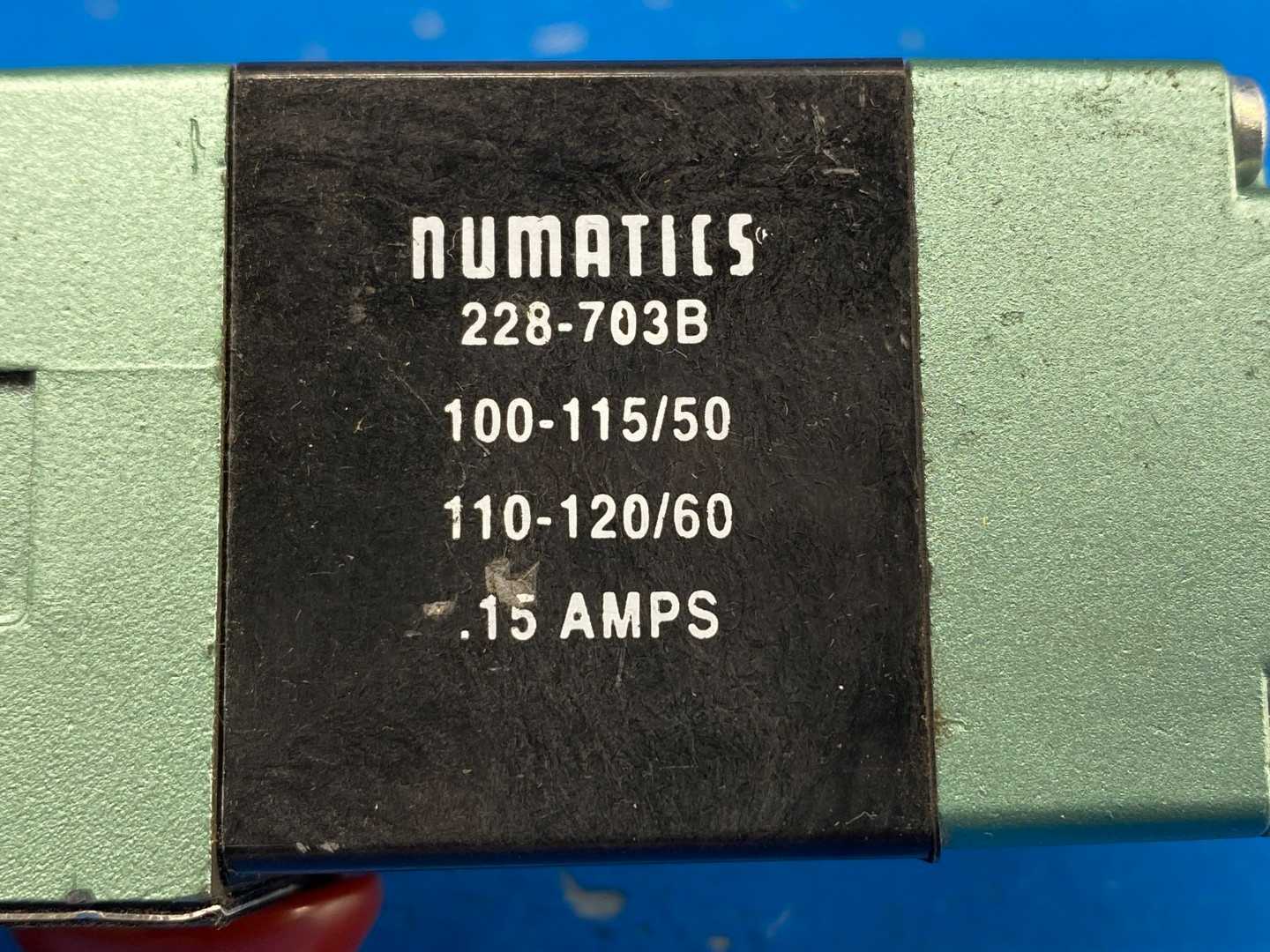 Numatics 081SA400K Pneumatic Solenoid Air Control Valve, 1/4" 120 VAC .15Amps 4-Way 2-Position 150PSIG-AIR