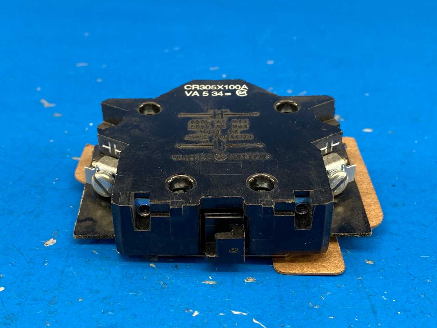 General Electric CR305X100A Contactor and Motor Starter Auxiliary