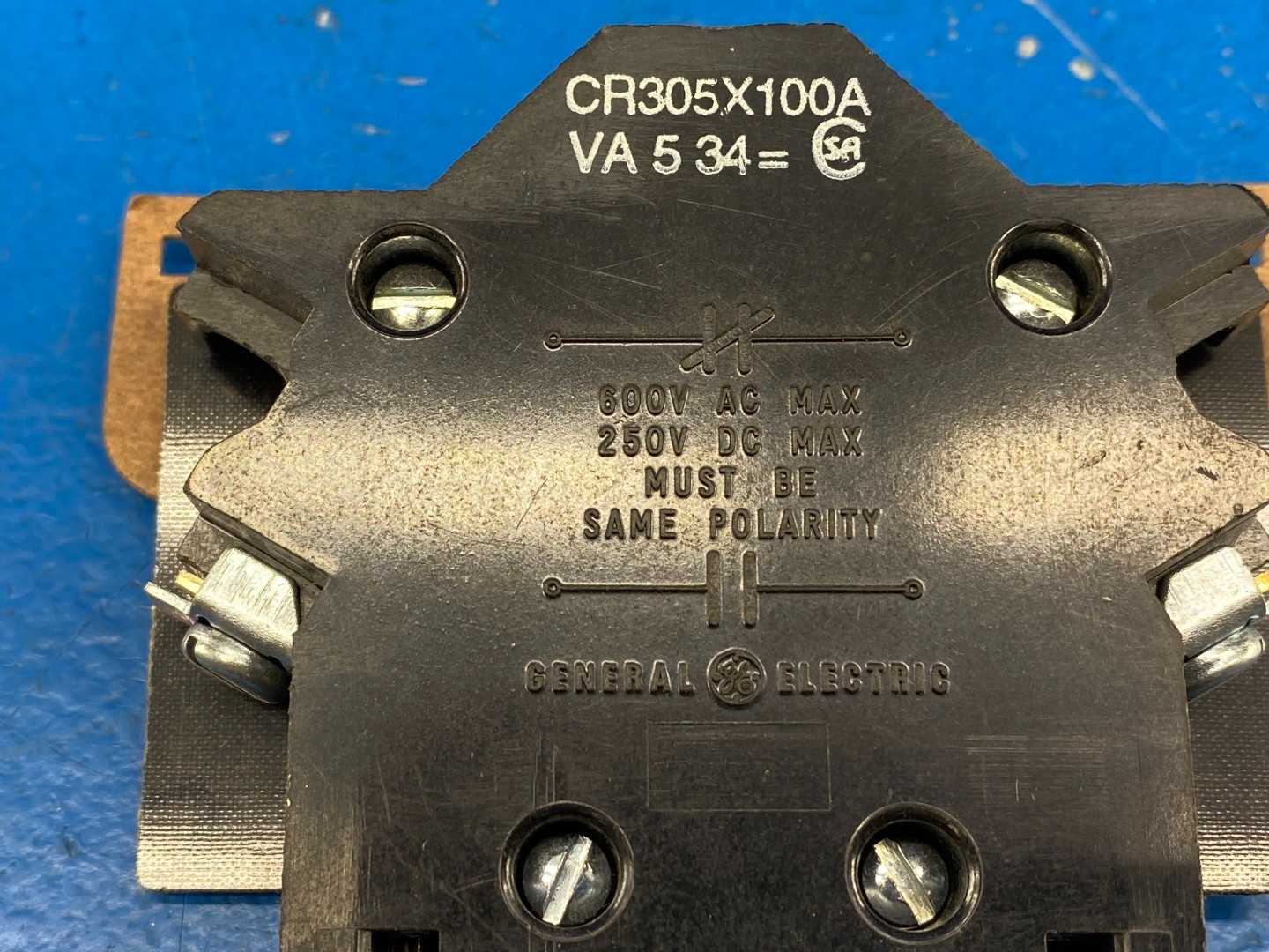 General Electric CR305X100A Contactor and Motor Starter Auxiliary