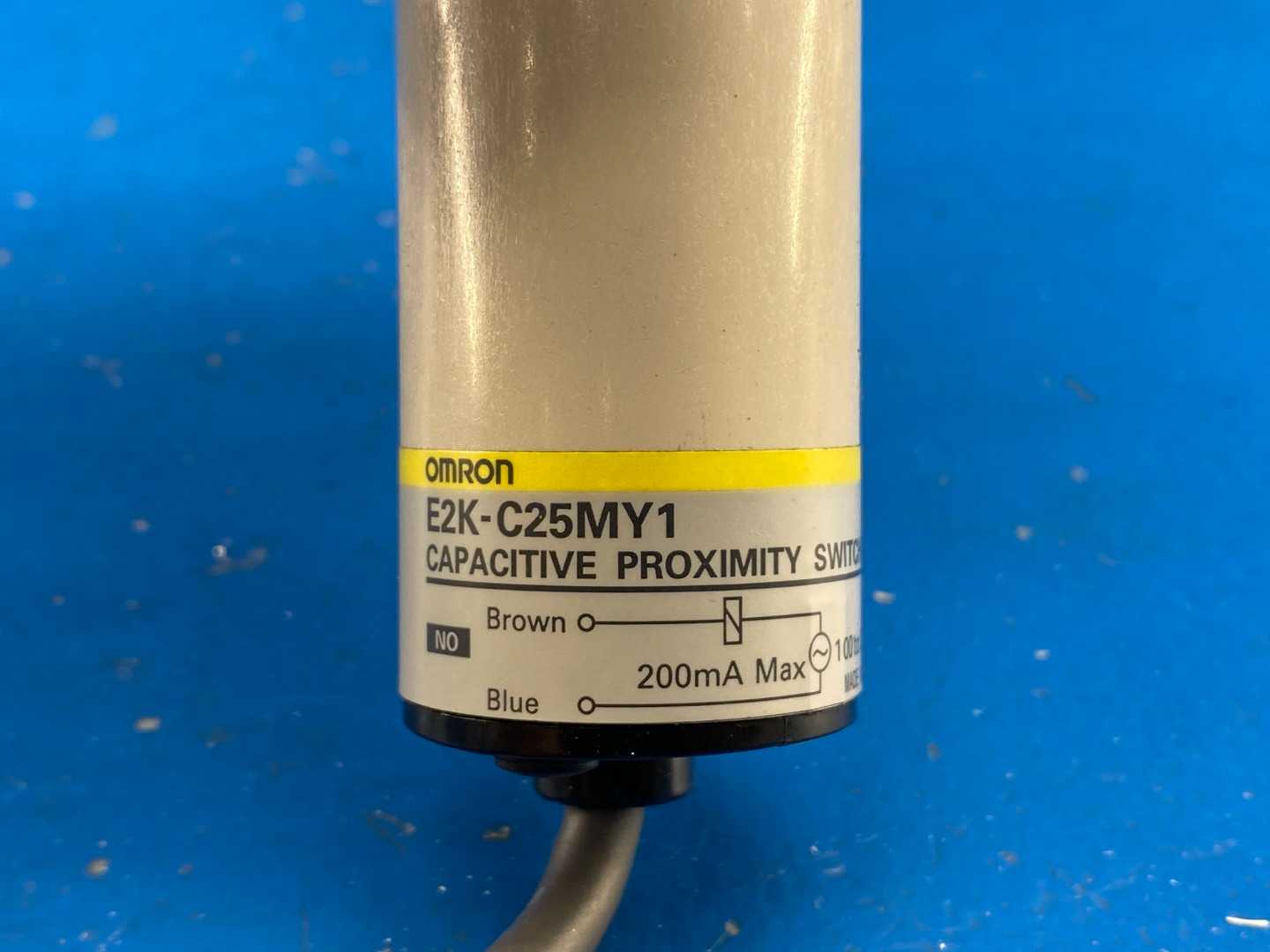 Omron E2K-C25MY-1 Capacitive Proximity Sensor 10-40VDC 200mA

