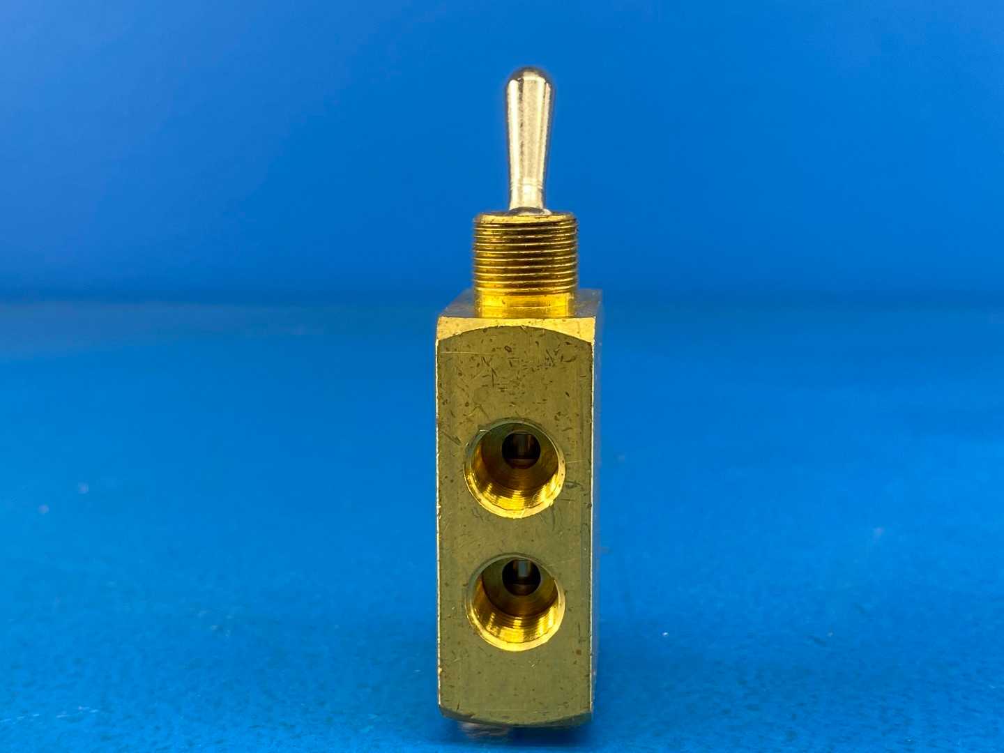 Clippard MJTV-4 Pneumatic Air Valve 4-Way 300psig Brass 1/8" NPT