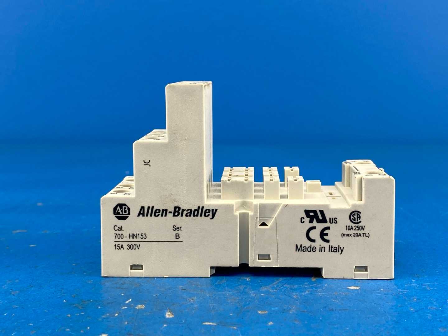 Allen-Bradley 700-HN153 11-Blade Screw Terminal Base Socket 15A 300V Series B