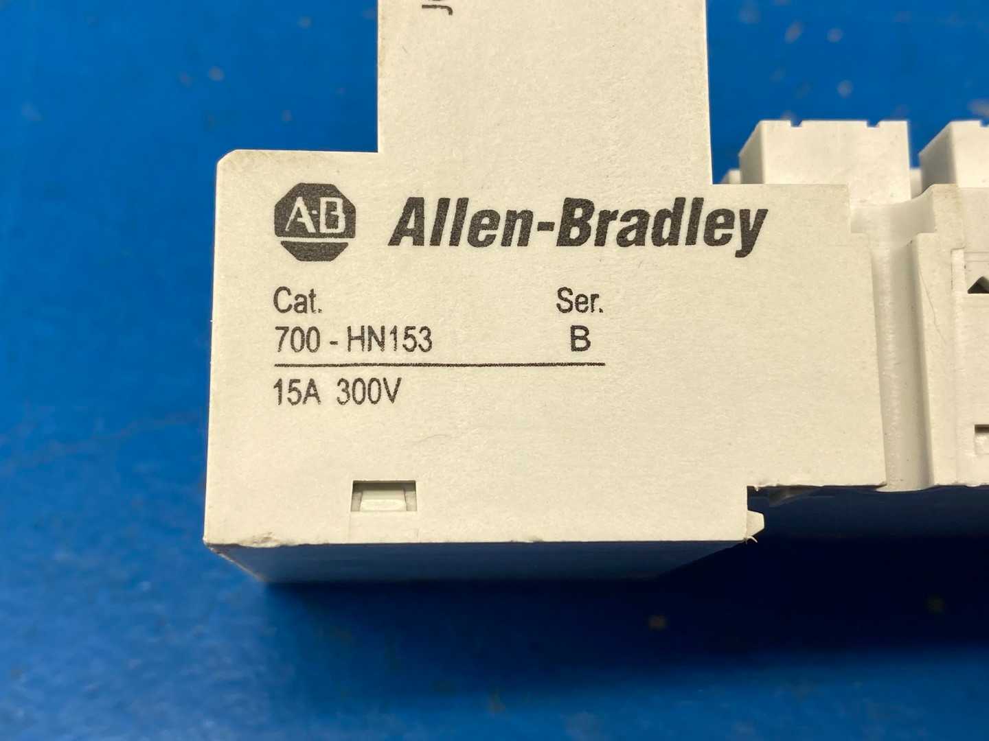 Allen-Bradley 700-HN153 11-Blade Screw Terminal Base Socket 15A 300V Series B
