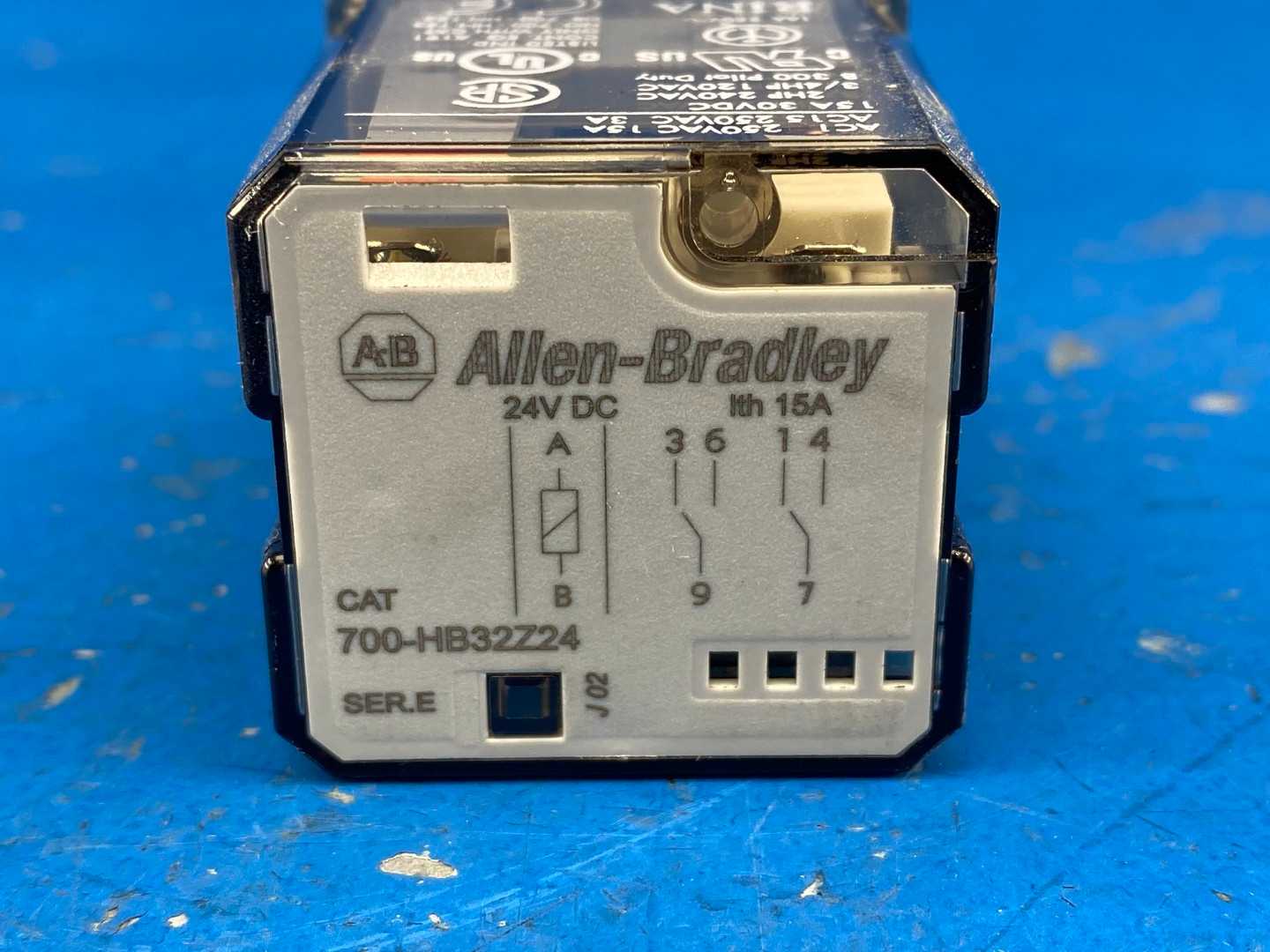 Allen-Bradley 700-HB32Z24 Square Base Relay 15A 24V DC Series E 