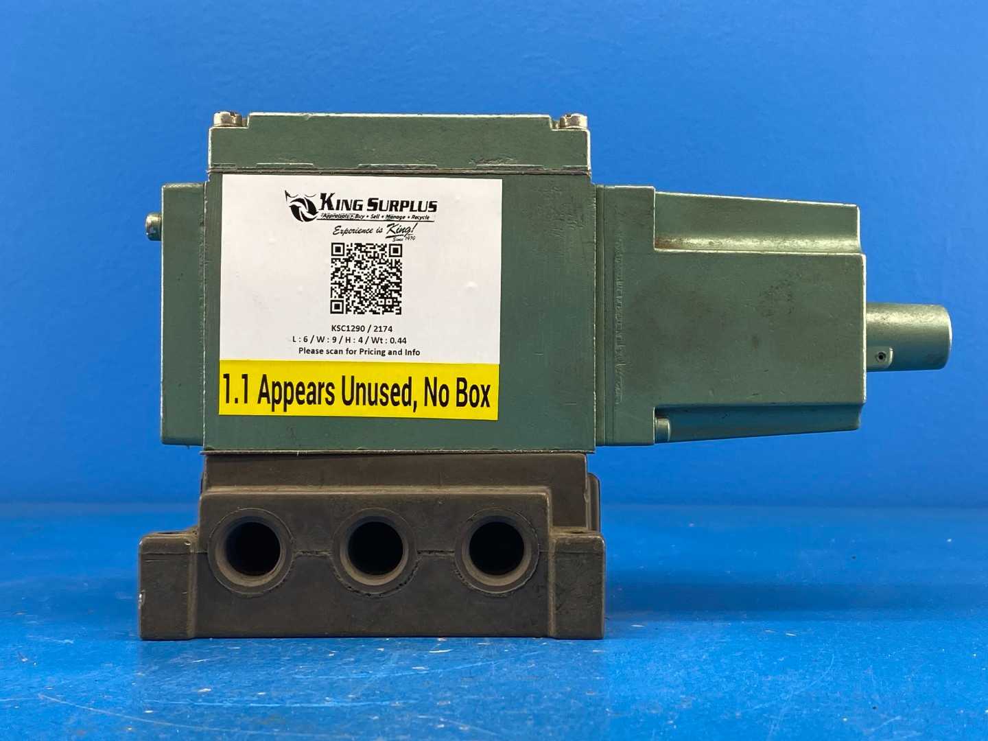 Numatics 33SAD4410 Pneumatic Solenoid Valve 120VAC .36Amps, 150PSIG. Unit Replacement no. 33SAD4000