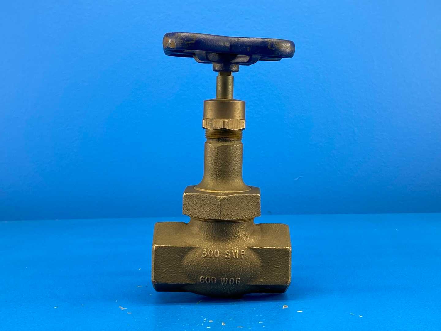NIBCO T-275-Y 1" Globe Valve Bronze Class 300 PTFE Disc T--Female NPT Thread (FIPT) MSS SP-80