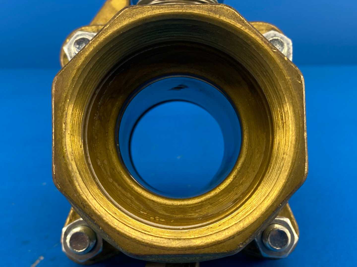 Jamesbury 2-211136TTC0 2" Brass Clincher Ball Valve 400 CWP