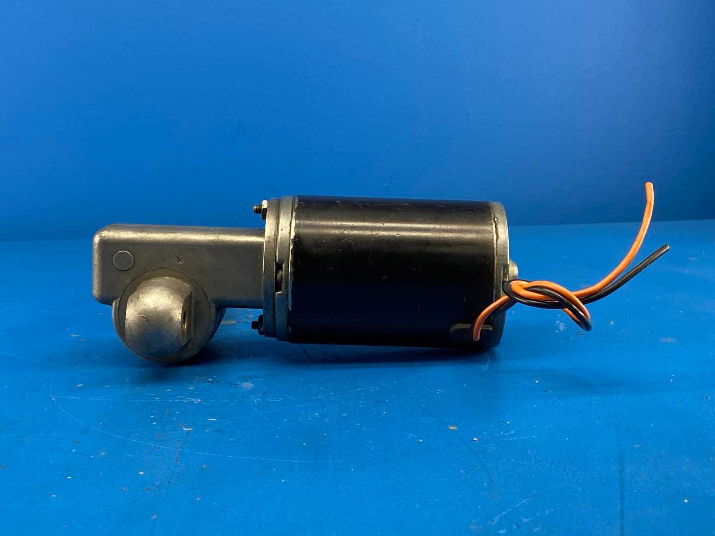 Motion Systems 73464 DC Gearmotor PV2616R with Actuator Output Shaft 24VDC 3000RPM