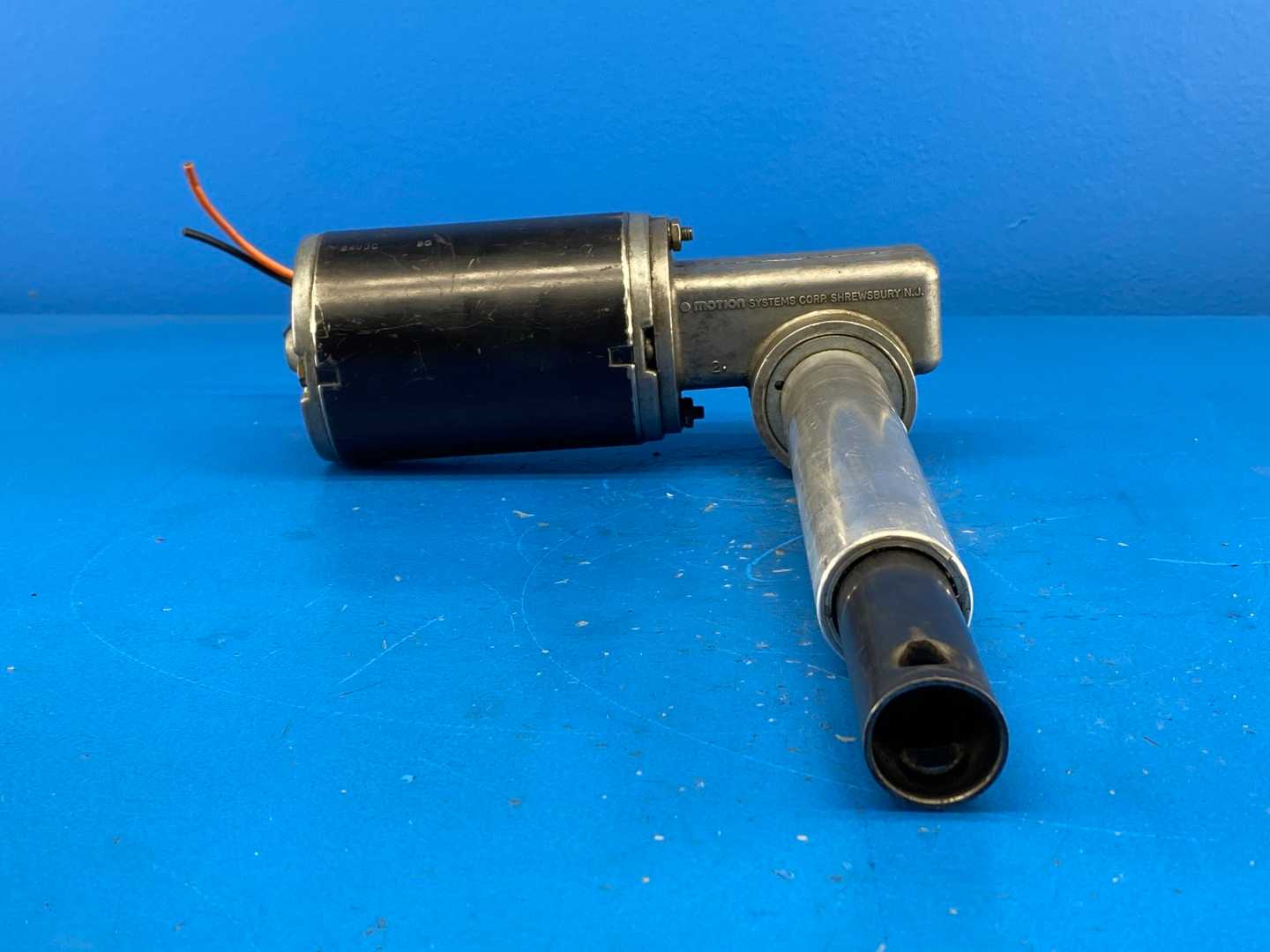 Motion Systems 73464 DC Gearmotor PV2616R with Actuator Output Shaft 24VDC 3000RPM