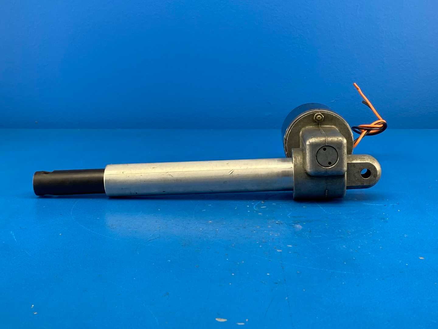 Motion Systems 73464 DC Gearmotor PV2616R with Actuator Output Shaft 24VDC 3000RPM