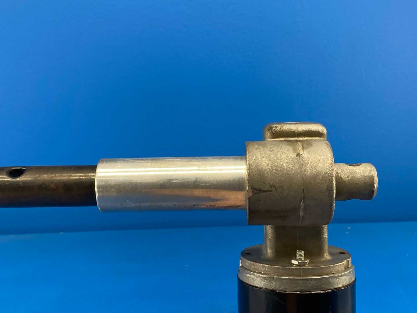 Motion Systems 73462 DC Gearmotor PJ26026Q with Actuator Output Shaft 12VDC 3000RPM